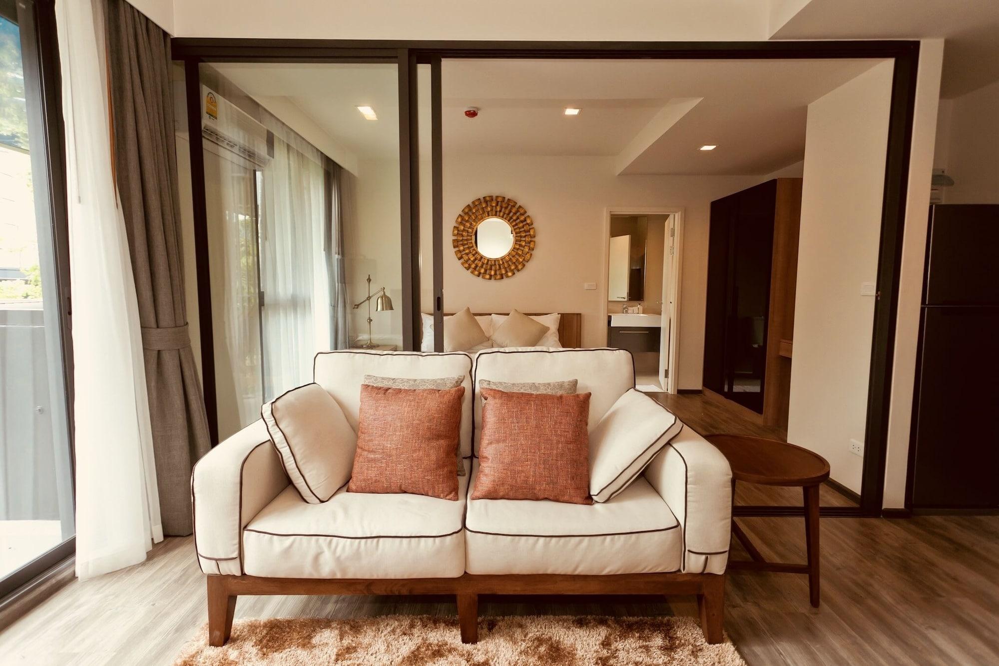 The Deck Condo Patong By Vip Luaran gambar