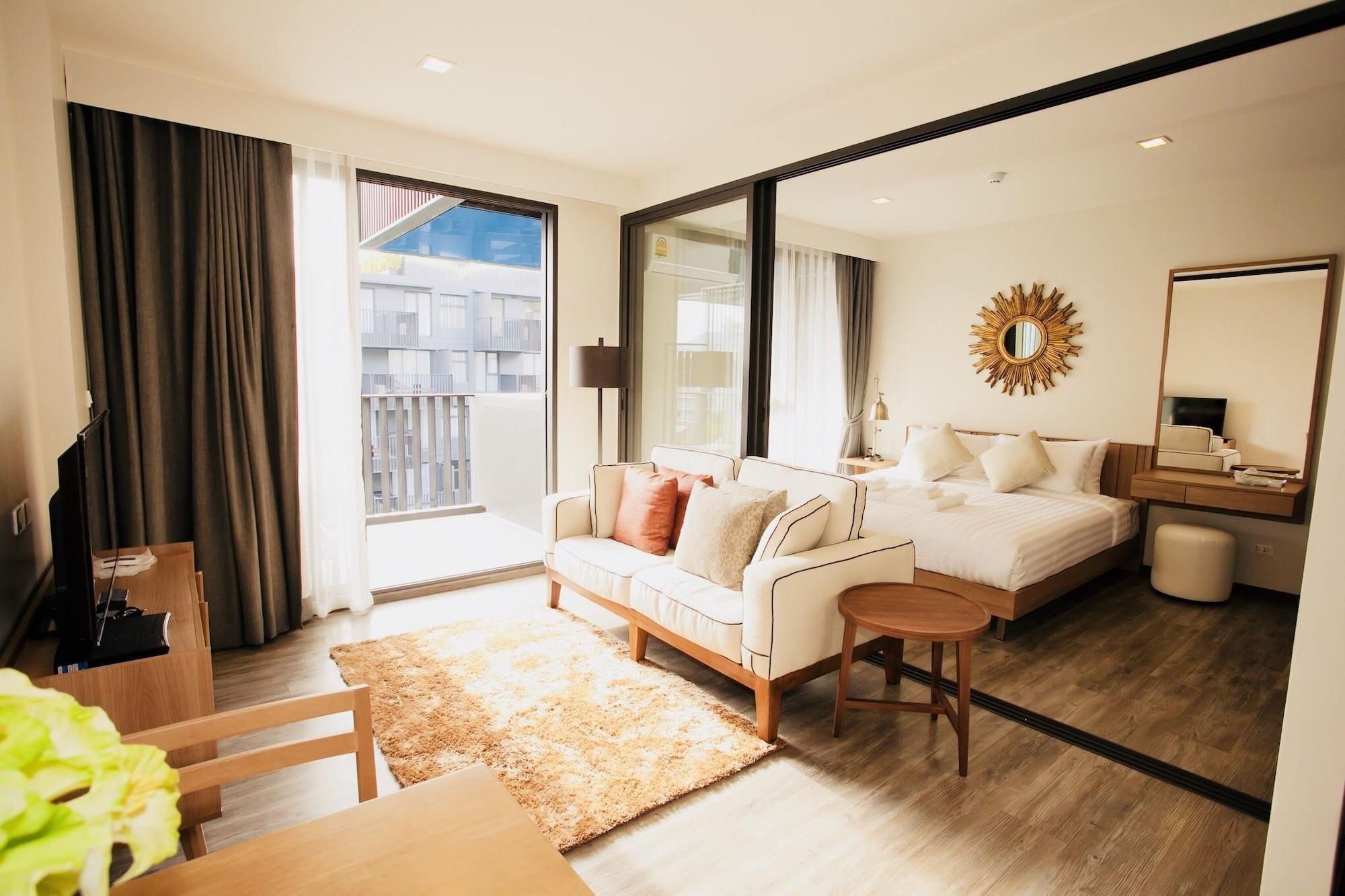 The Deck Condo Patong By Vip Luaran gambar