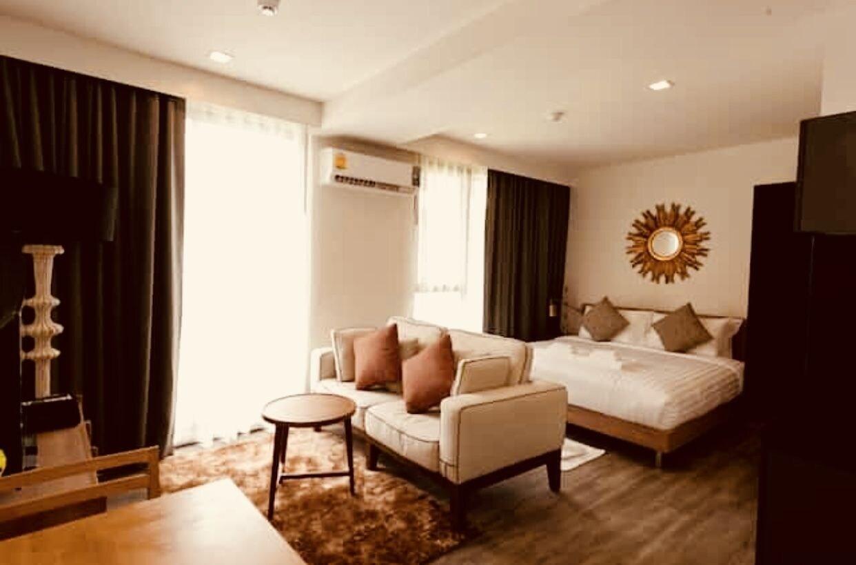 The Deck Condo Patong By Vip Luaran gambar