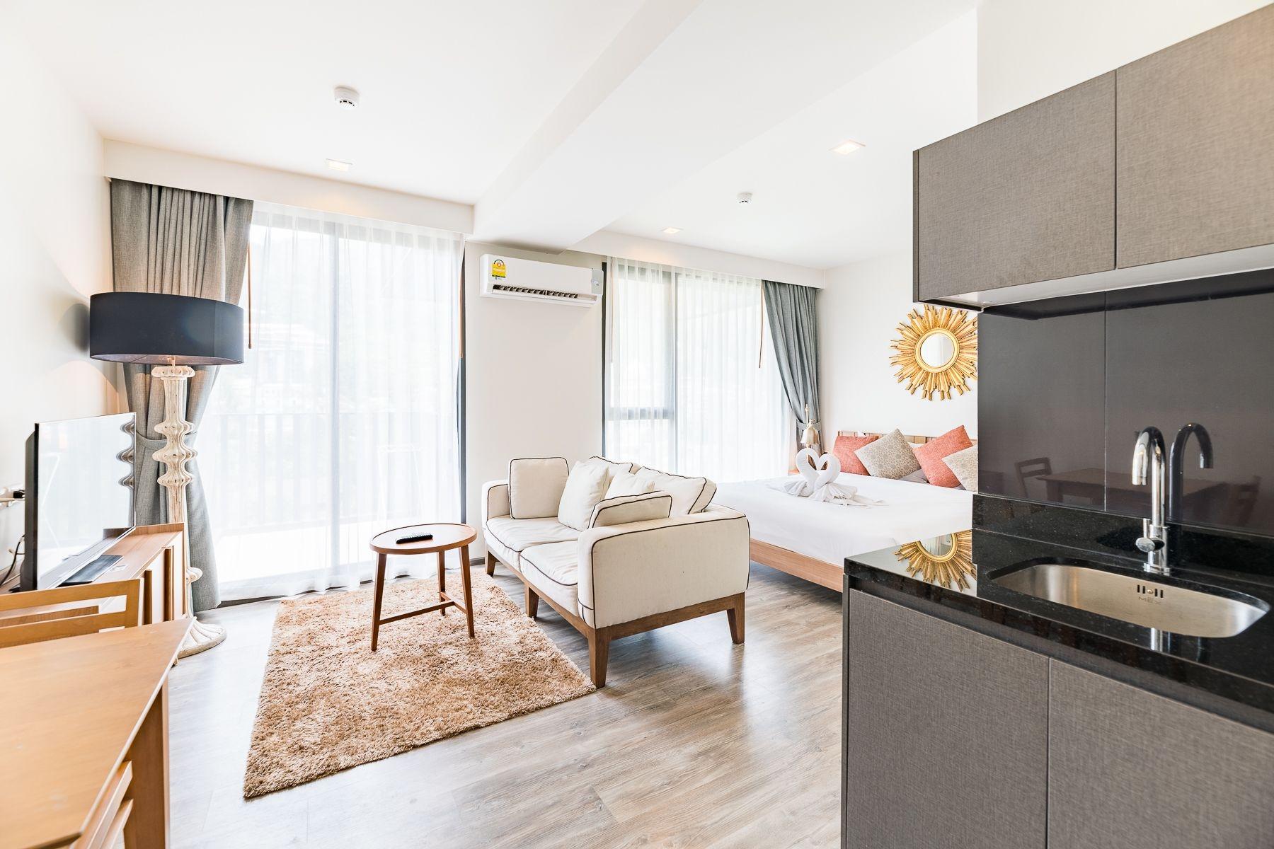 The Deck Condo Patong By Vip Luaran gambar