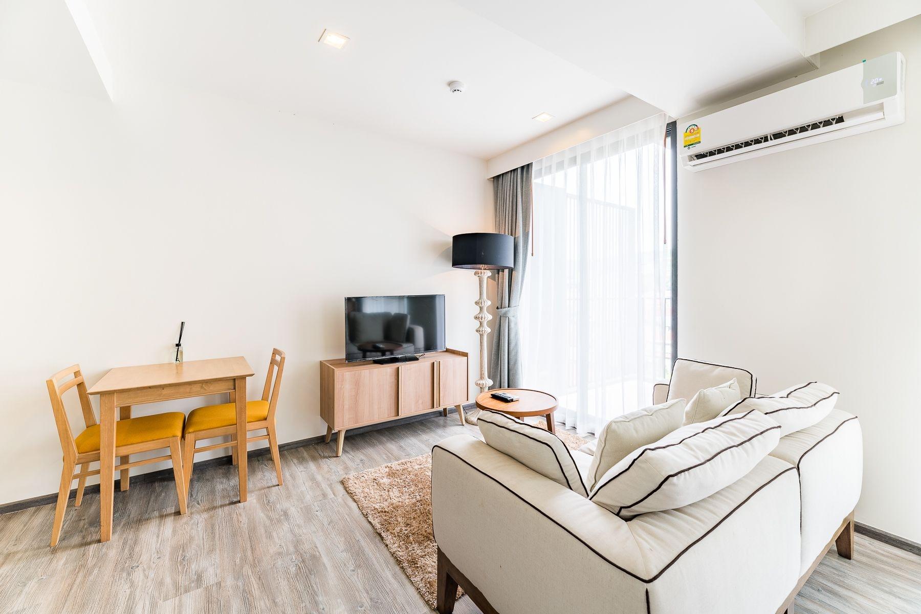 The Deck Condo Patong By Vip Luaran gambar