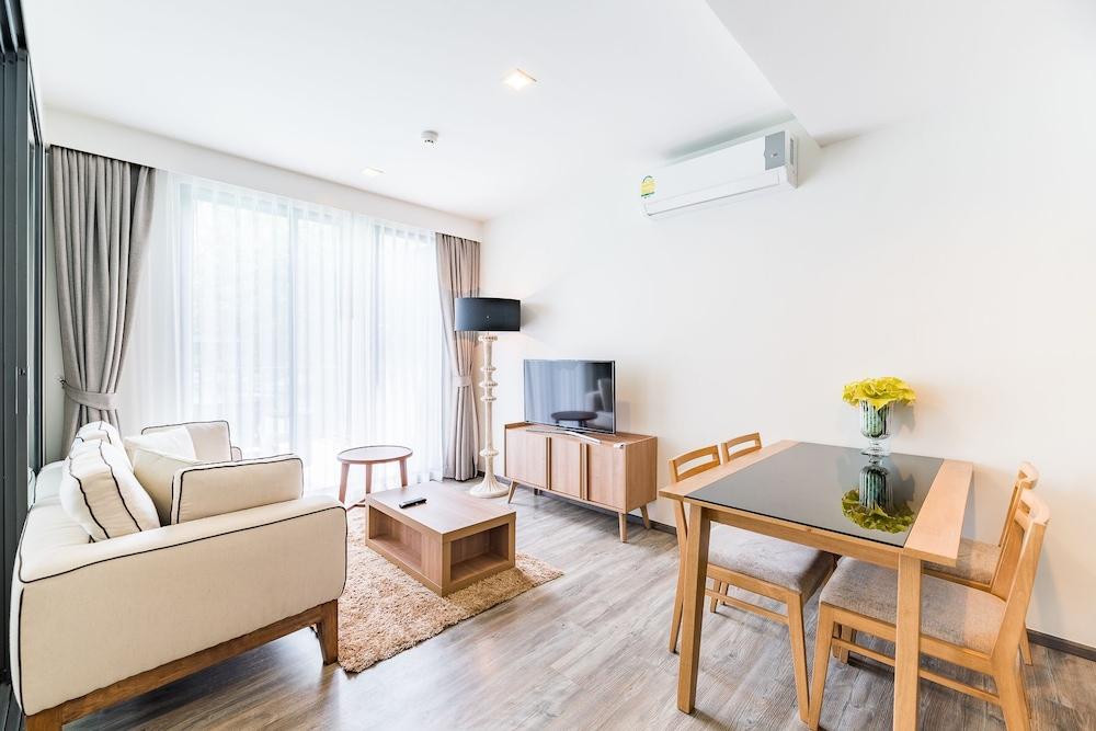 The Deck Condo Patong By Vip Luaran gambar