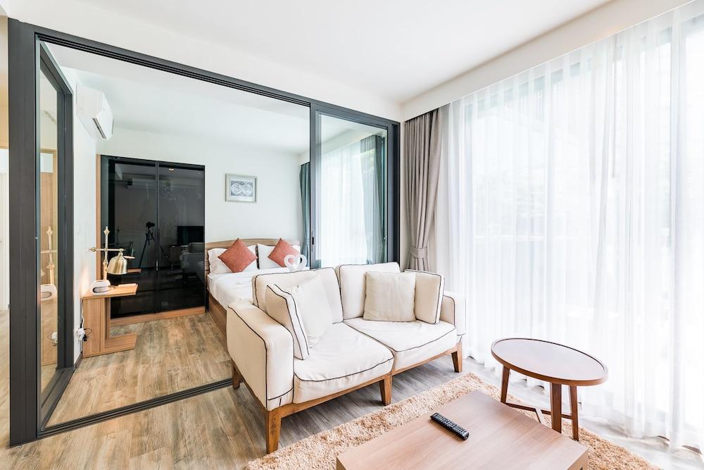 The Deck Condo Patong By Vip Luaran gambar