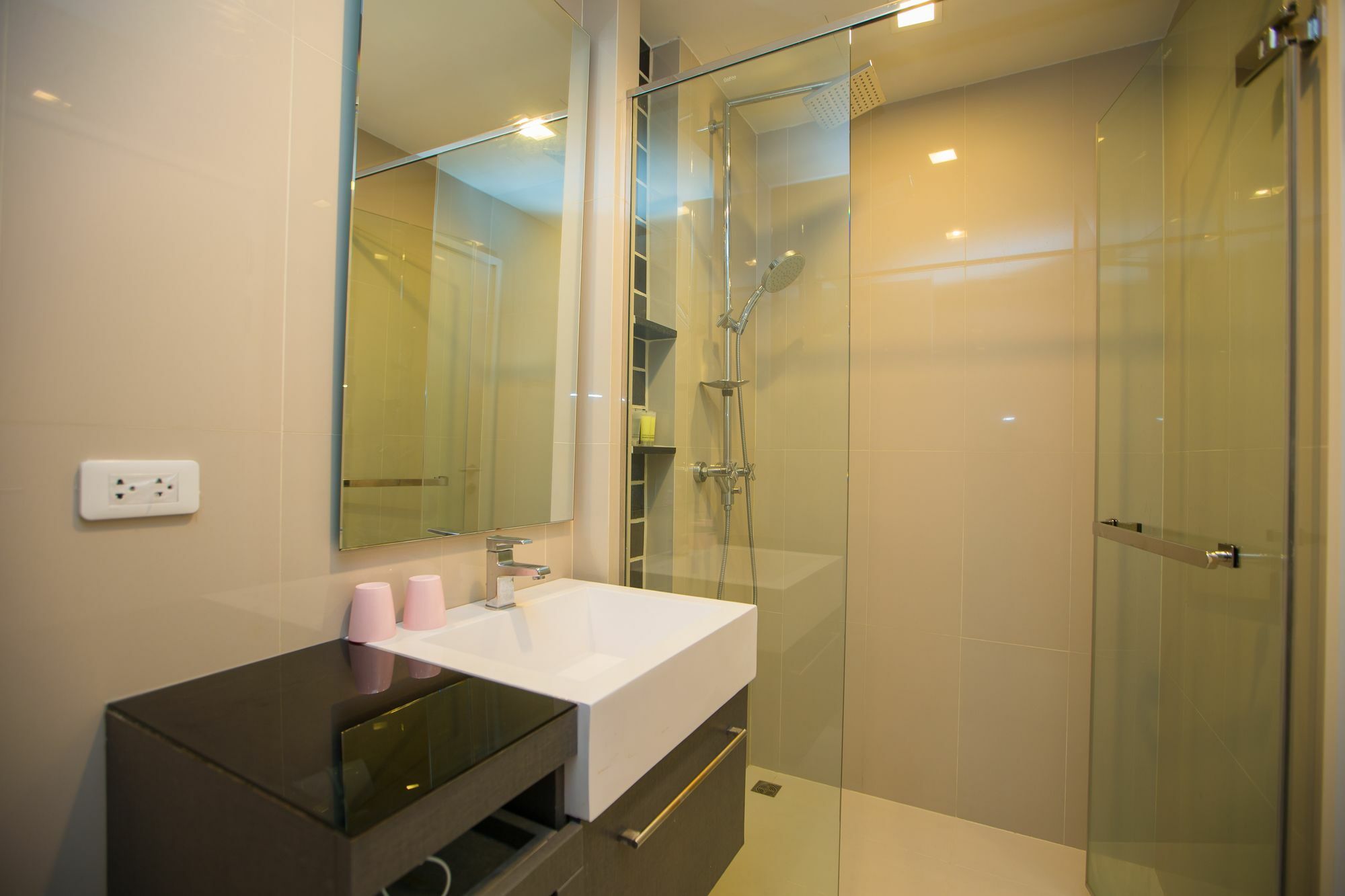 The Deck Condo Patong By Vip Luaran gambar